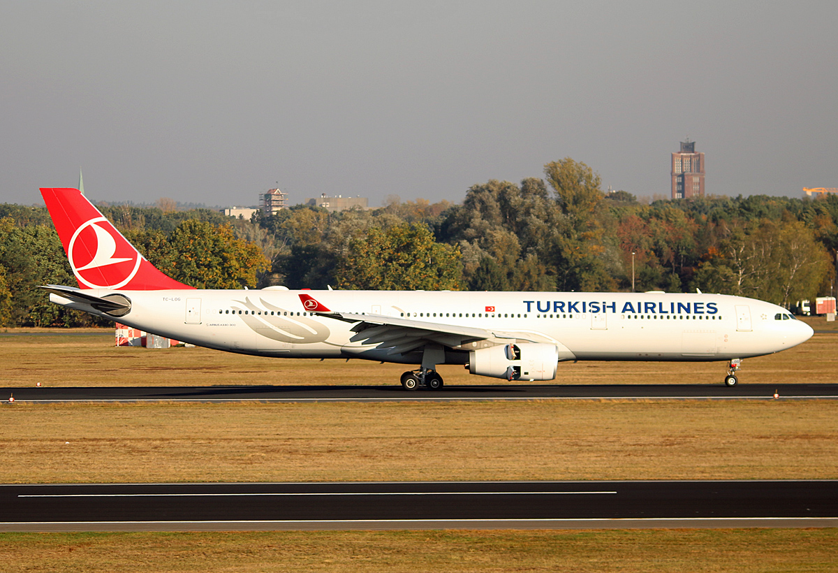 Turkish Airlines, Airbus A 330-343, TC-LOG, TXL, 11.10.2018