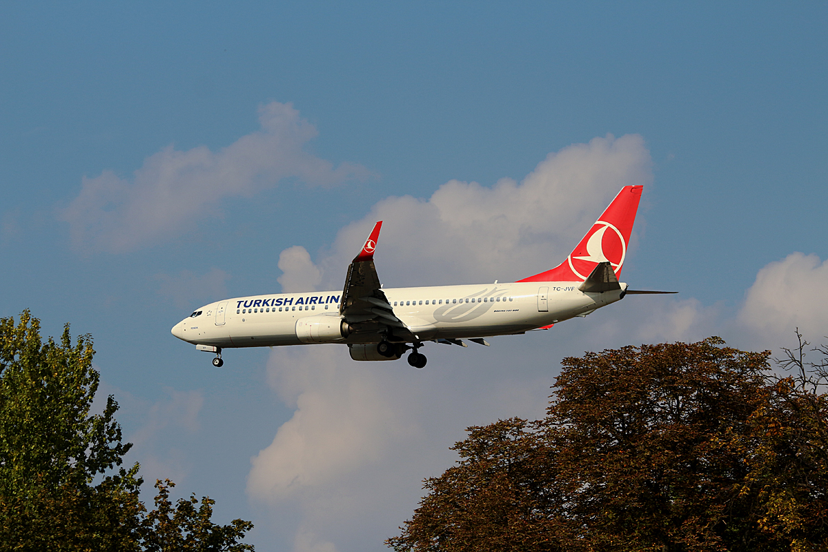 Turkish Airlines, Boeing B 737-8F2, TC-JVF, TXL, 23.09.2016