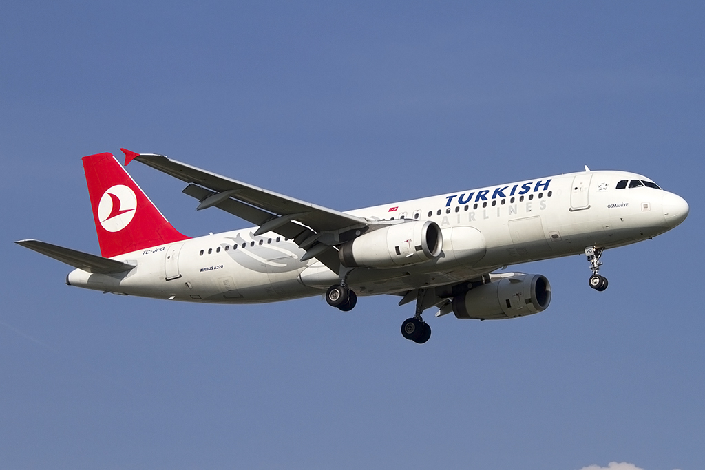 Turkish Airlines, TC-JPG, Airbus, A320-232, 31.08.2013, GVA, Geneve, Switzerland 



