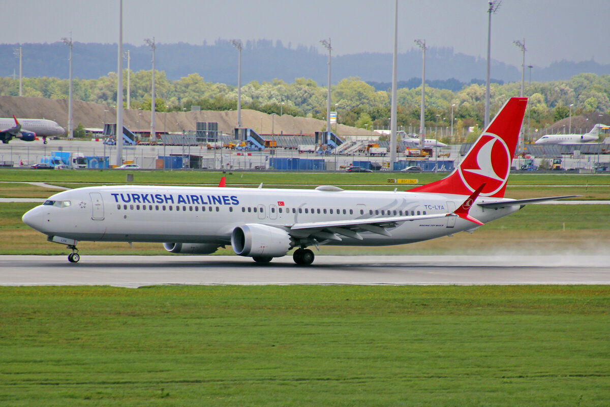 Turkish Airlines, TC-LYA , Boeing B737-9MAX, msn: 60062/7388, 10.September 2022, MUC München, Germany.