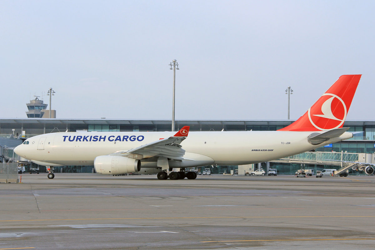 Turkish Cargo, TC-JDR, Airbus A330-243F, msn: 1344,  Gediz , 26.Januar 2013, ZRH Zürich, Switzerland.