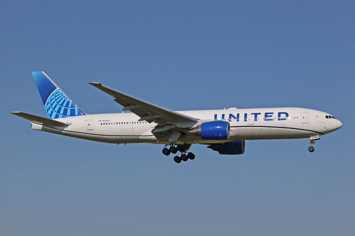 United Airlines, N226UA, Boeing B777-222ER, msn: 30226/380, 20.Mai 2023, AMS Amsterdam, Netherlands.