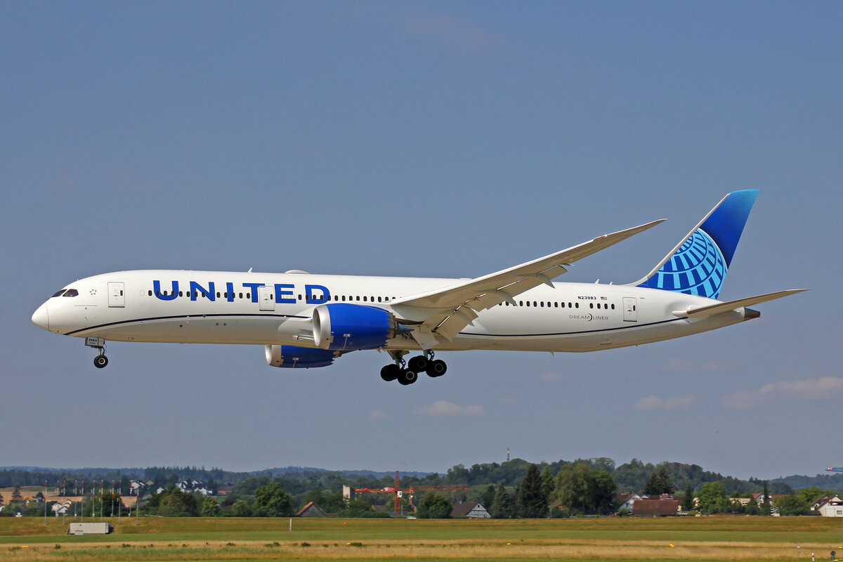 United Airlines, N23983, Boeing B787-9, msn: 66140/1038, 10.Juli 2022, ZRH Zürich, Switzerland.