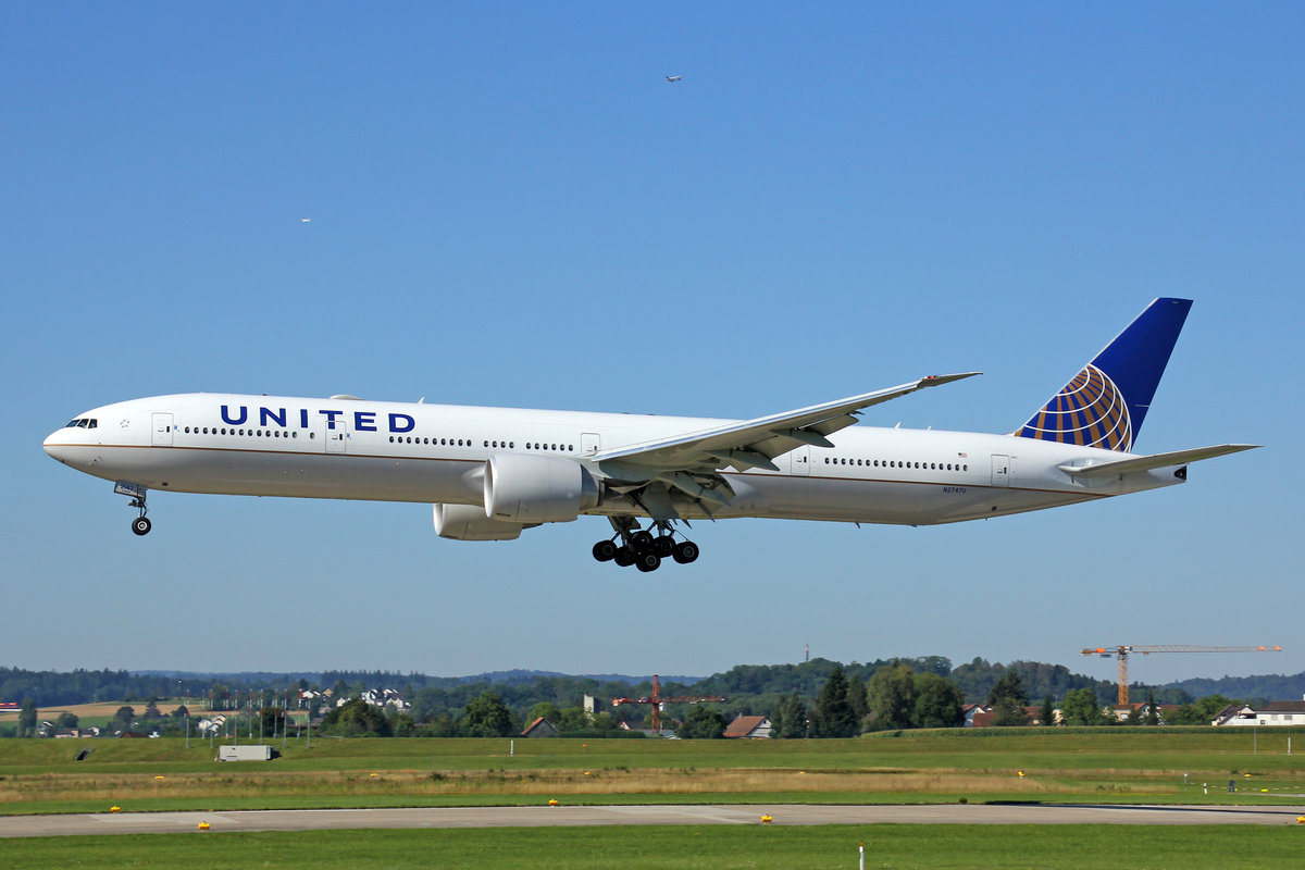 United Airlines, N2747U, Boeing 777-322ER, msn: 64991/1554, 21.August 2020, ZRH Zürich, Switzerland.