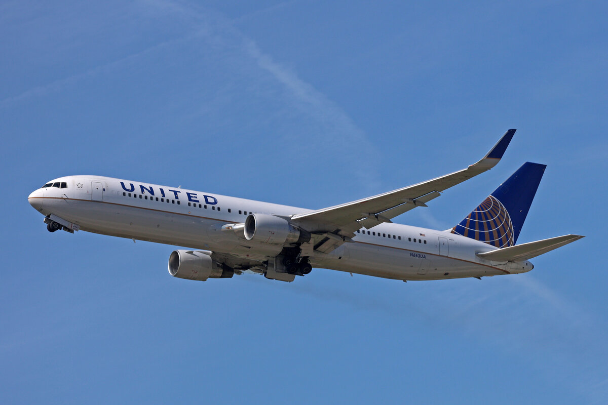 United Airlines, N663UA, Boeing B767-322ER, msn: 27160/514, 02.September 2023, ZRH Zürich, Switzerland.