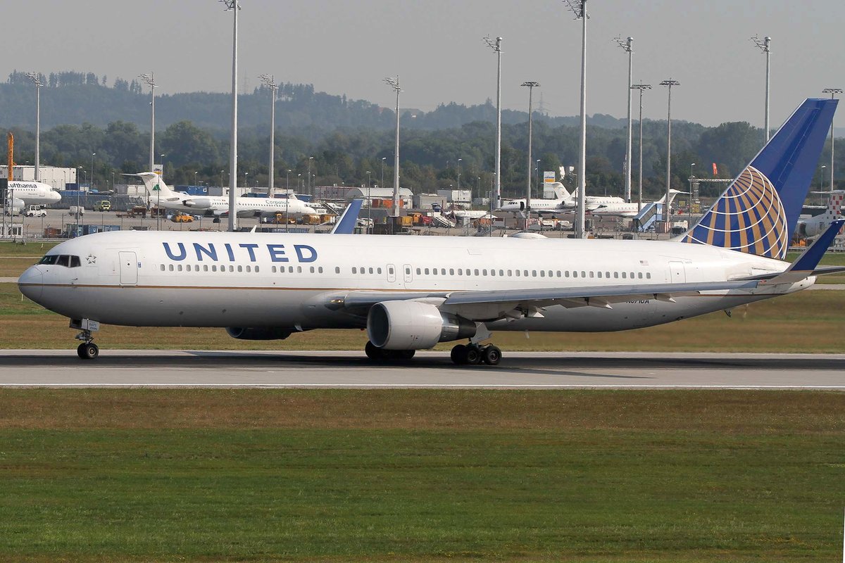 United Airlines, N671UA, Boeing, 767-322 ER wl, MUC-EDDM, München, 20.08.2018, Germany