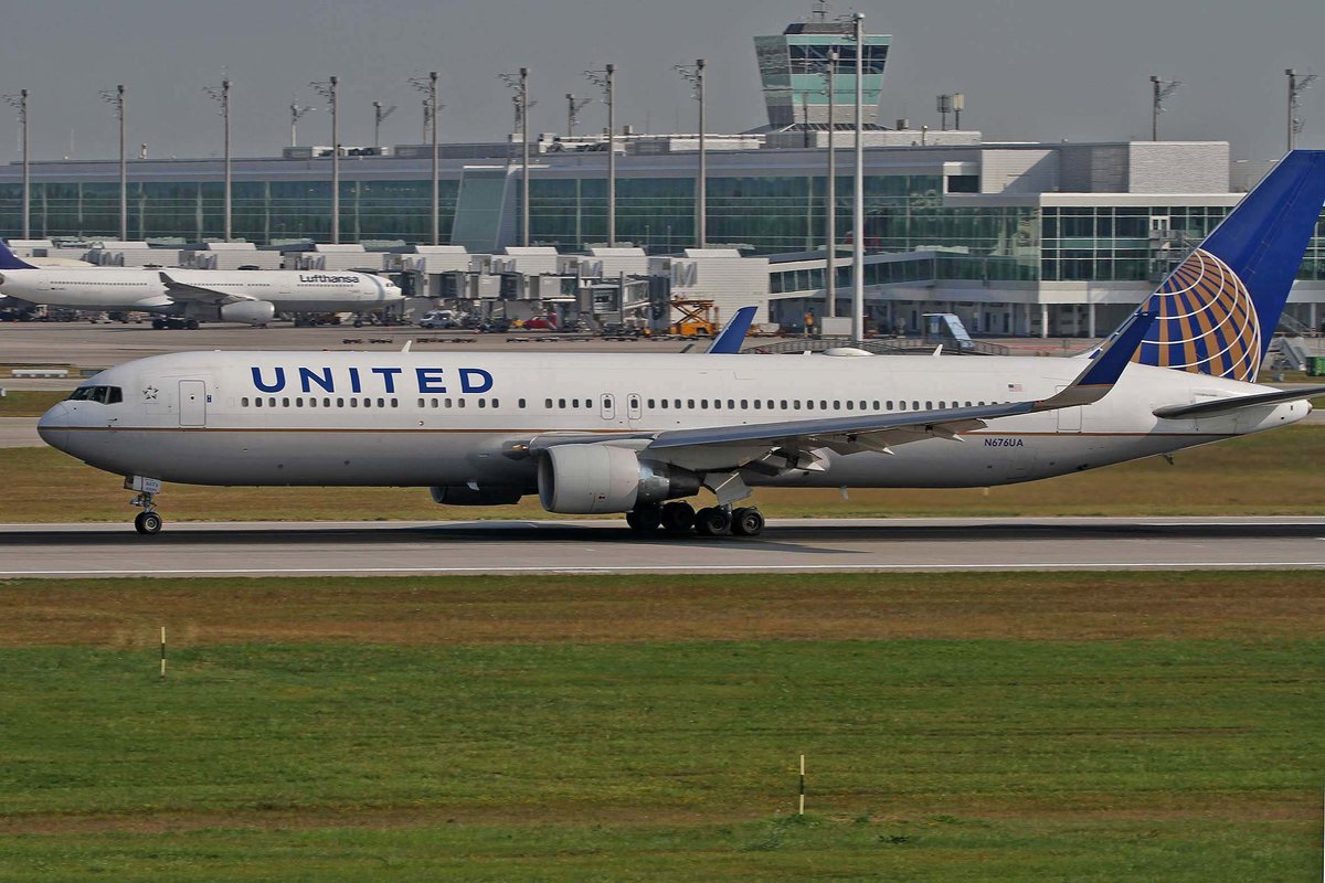United Airlines, N676UA, Boeing, 767-322 ER wl, MUC-EDDM, München, 20.08.2018, Germany