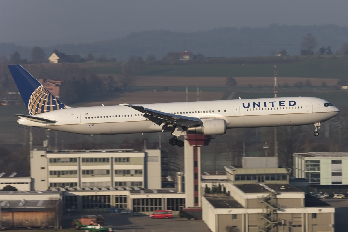 United Airlines, N77066, Boeing, B767-424ER, 19.03.2016, ZRH, Zürich, Switzenland 




