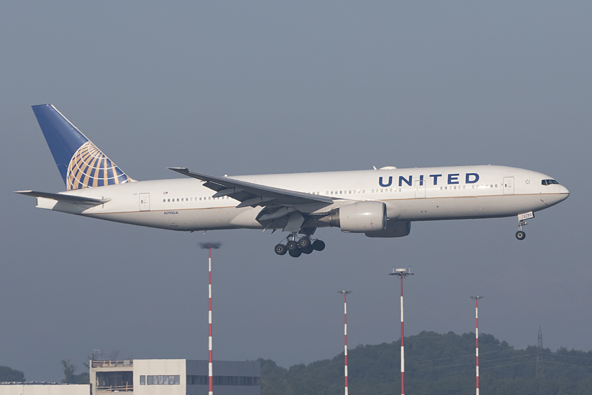 United Airlines, N792UA, Boeing, B777-222-ER, 15.05.2016, MXP, Mailand, Italy 


