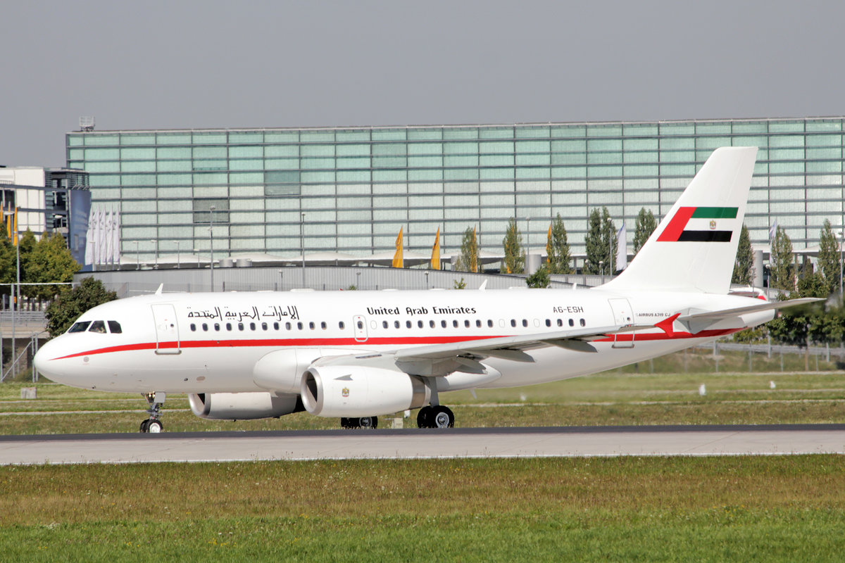 United Arab Emirates, A6-ESH, Airbus A319-133X CJ, msn: 910, 11.September 2011, MUC München, Germany.