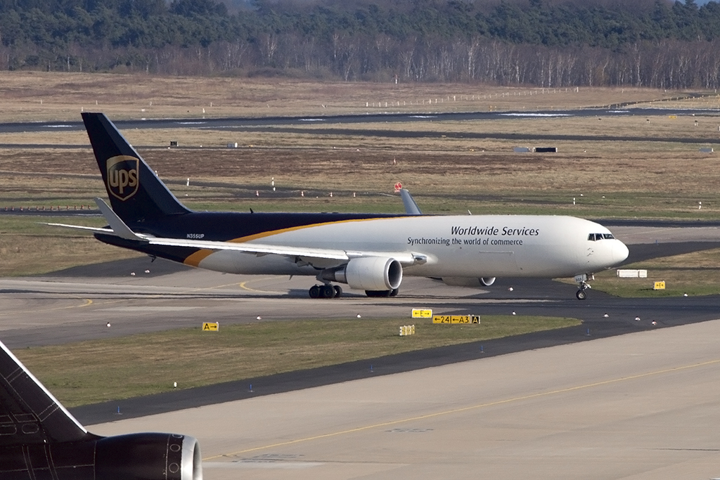 UPS, N355UP, Boeing, B76734AF, 12.04.2015, CGN, Köln/Bonn, Germany Flugzeugbild.de