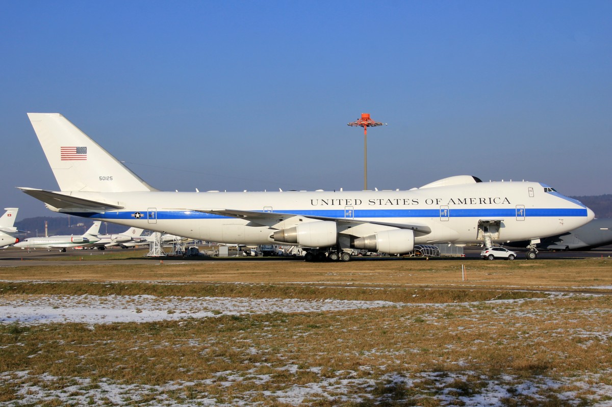 US Air Force, 75-0125, Boeing B747-E4B, 22.Januar 2016, ZRH Zürich, Switzerland. WEF Visitor.