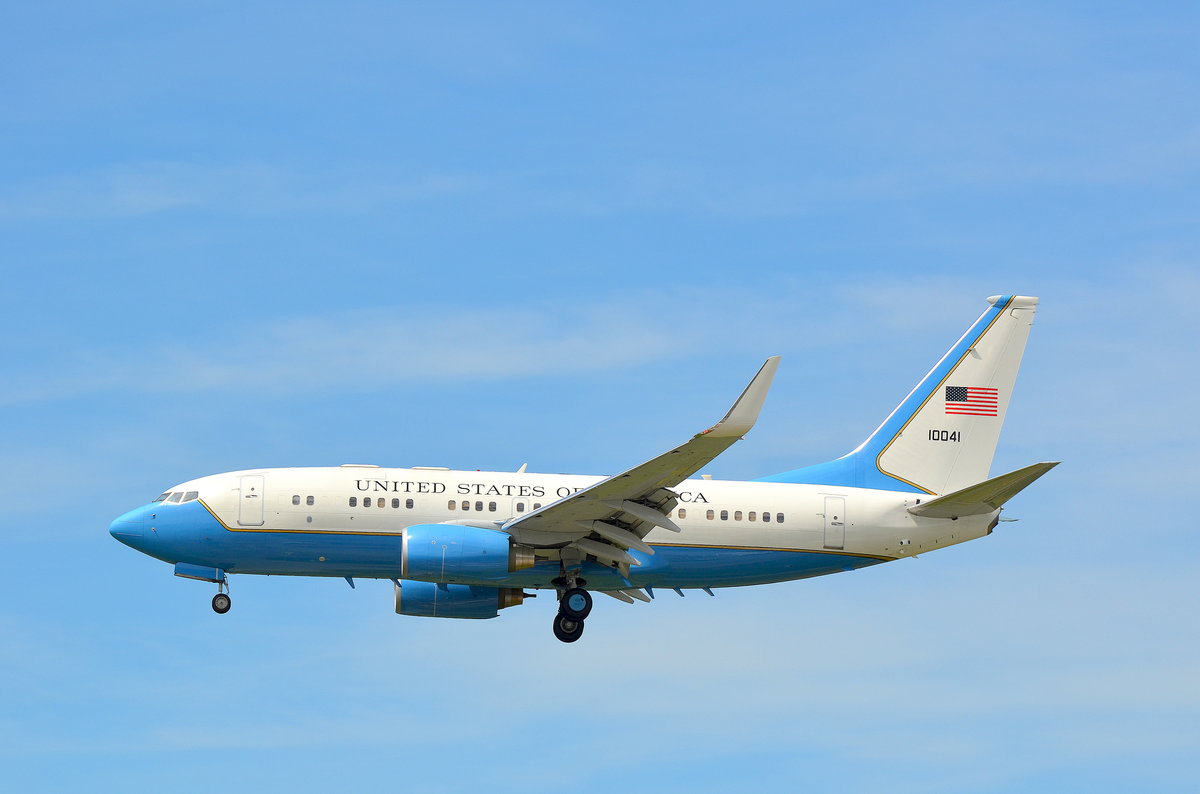 US Air Force Boeing C-40B (737-7DM BBJ) 10041 zu Besuch am Airport Hamburg Helmut Schmidt anlässlich des G20-Gipfels am 06.07.17