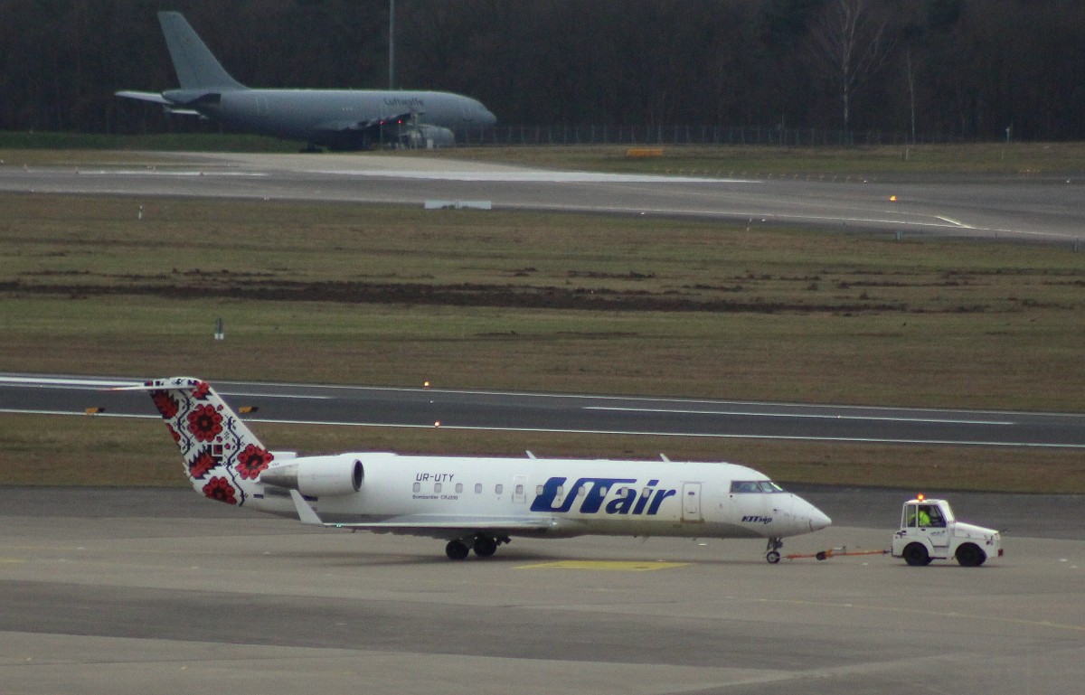 UT-Air Ukraine, UR-UTY, (c/n 7122),Canadair Regional Jet CRJ-200LR, 22.02.2016, CGN-EDDK, Köln-Bonn, Germany 