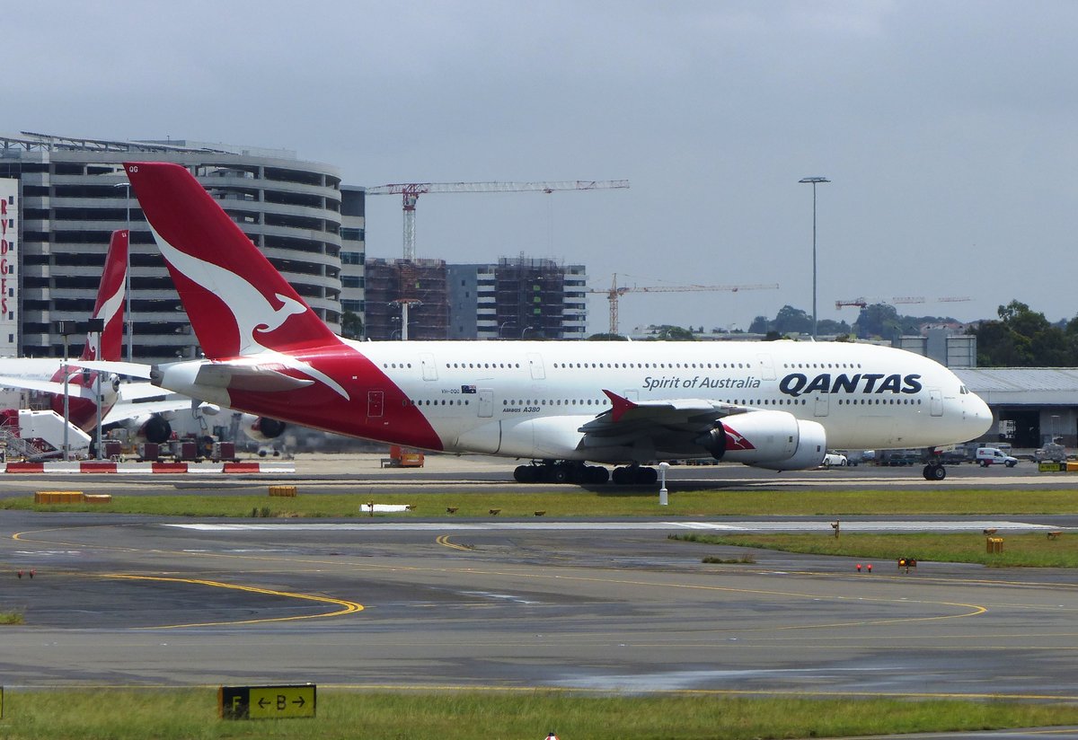 VH-OQG, Airbus A 380, Qantas, Sydney Airport (SYD), 4.1.2018