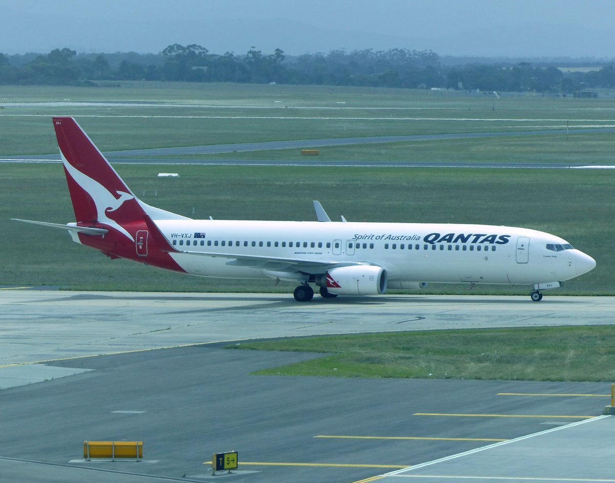 VH-VXJ, Boeing 737-838, Qantas, Melbourne Airport (MEL), 20.1.2018