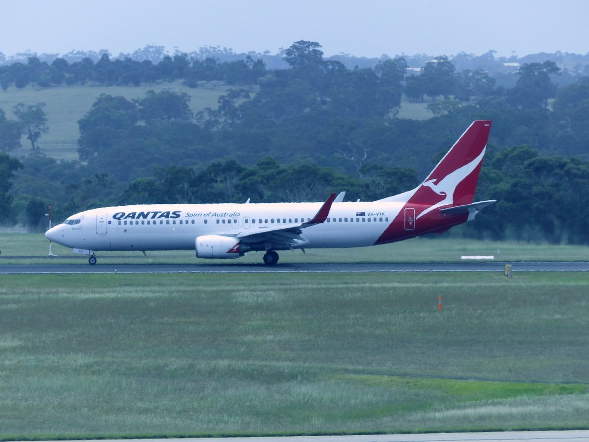 VH-VXK, Boeing 737-838, Qantas, Melbourne Airport (MEL), 20.1.2018