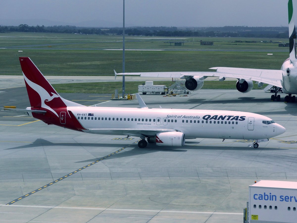 VH-VXT, Boeing 737-838, Qantas, Melbourne Airport (MEL), 20.1.2018