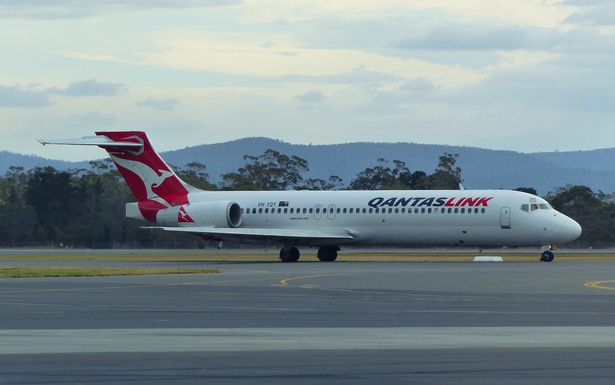 VH-YQY, Boeing 717-2K9, QantaLink, Hobart Airport (HBA), 13.1.2018