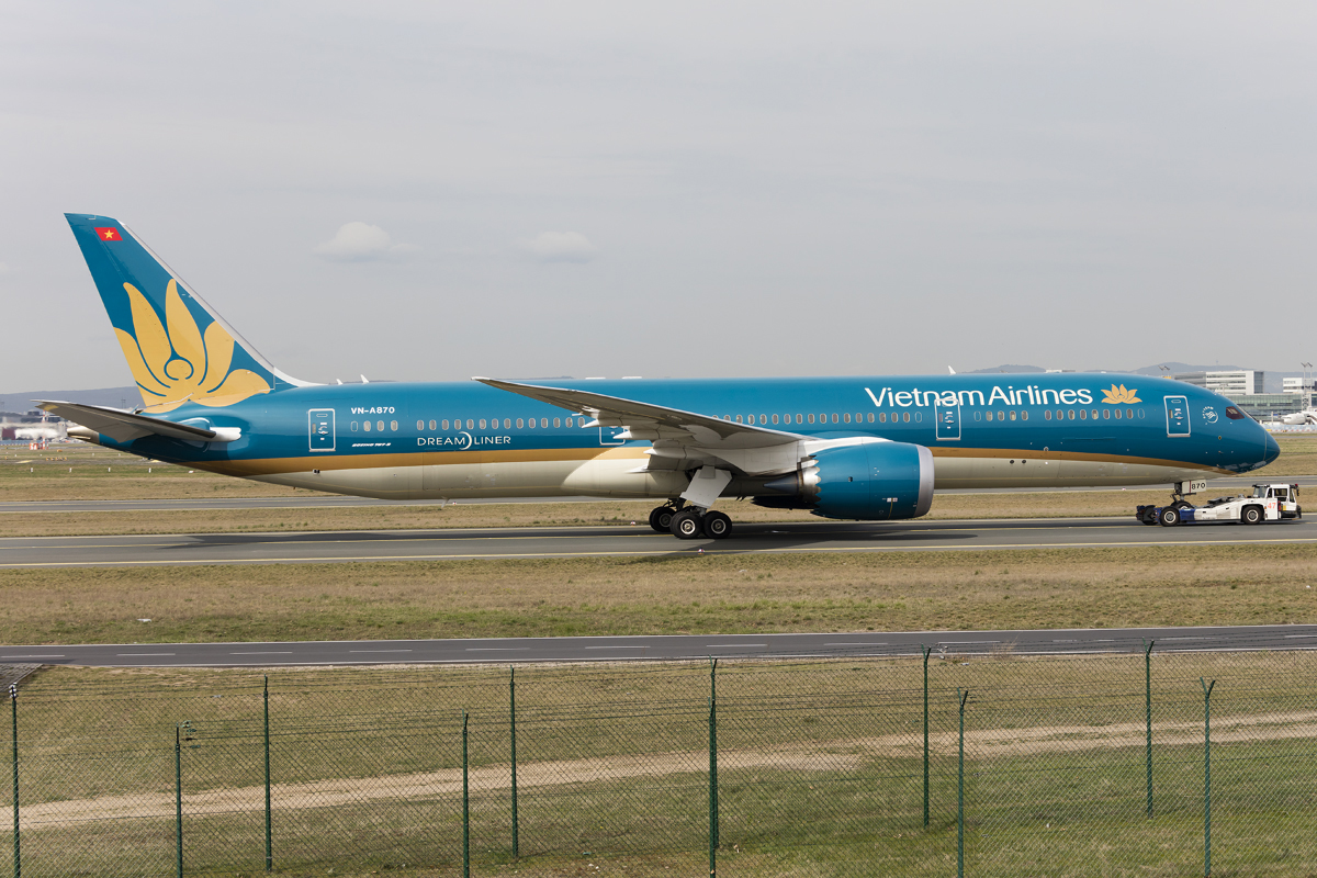 Vietnam Airlines, VN-A870, Boeing, B787-9, 01.04.2017, FRA, Frankfurt, Germany 


