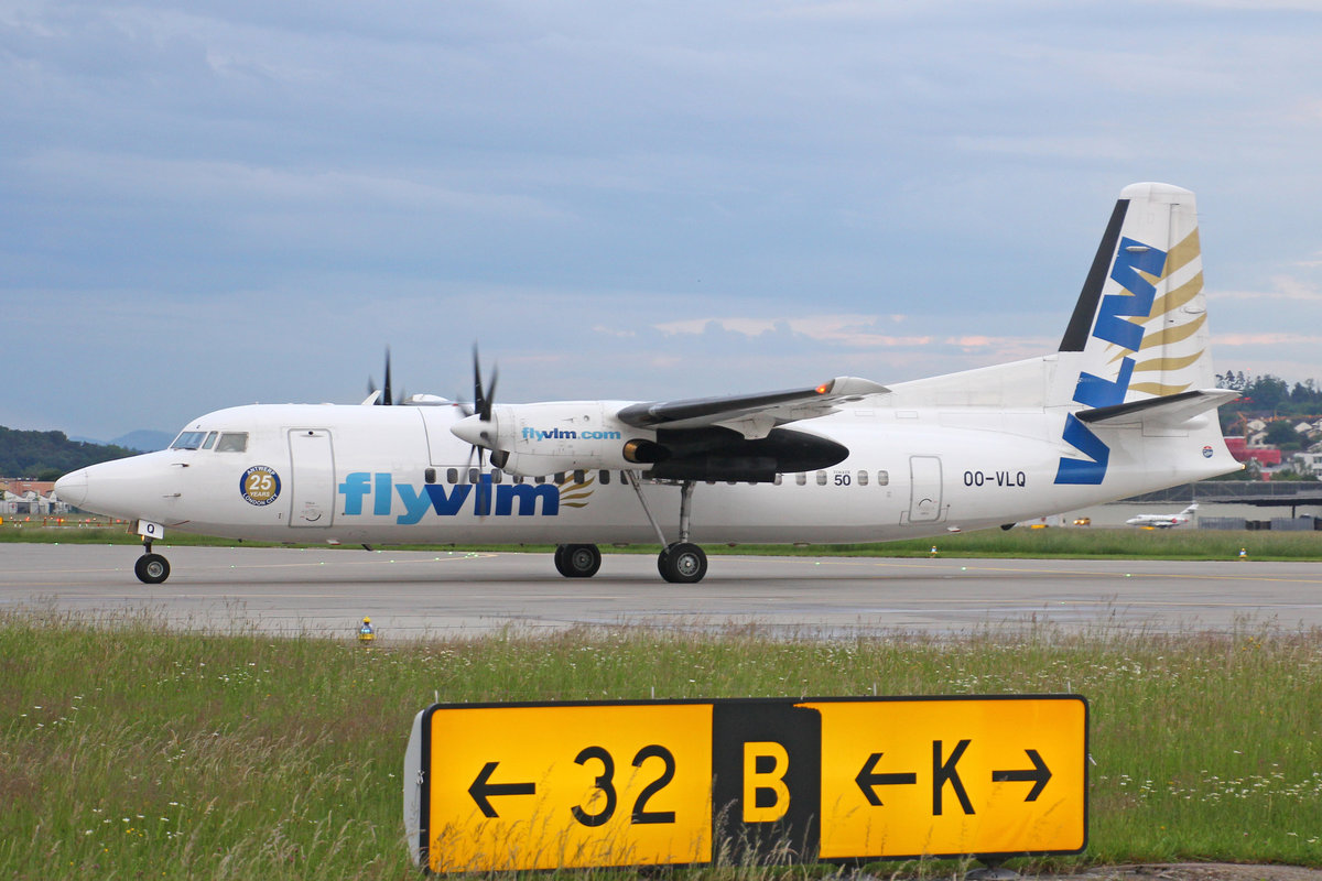 VLM Airlines Slovenia, OO-VLQ, Fokker 50, msn: 20159, 21.Mai 2018, ZRH Zürich, Switzerland.