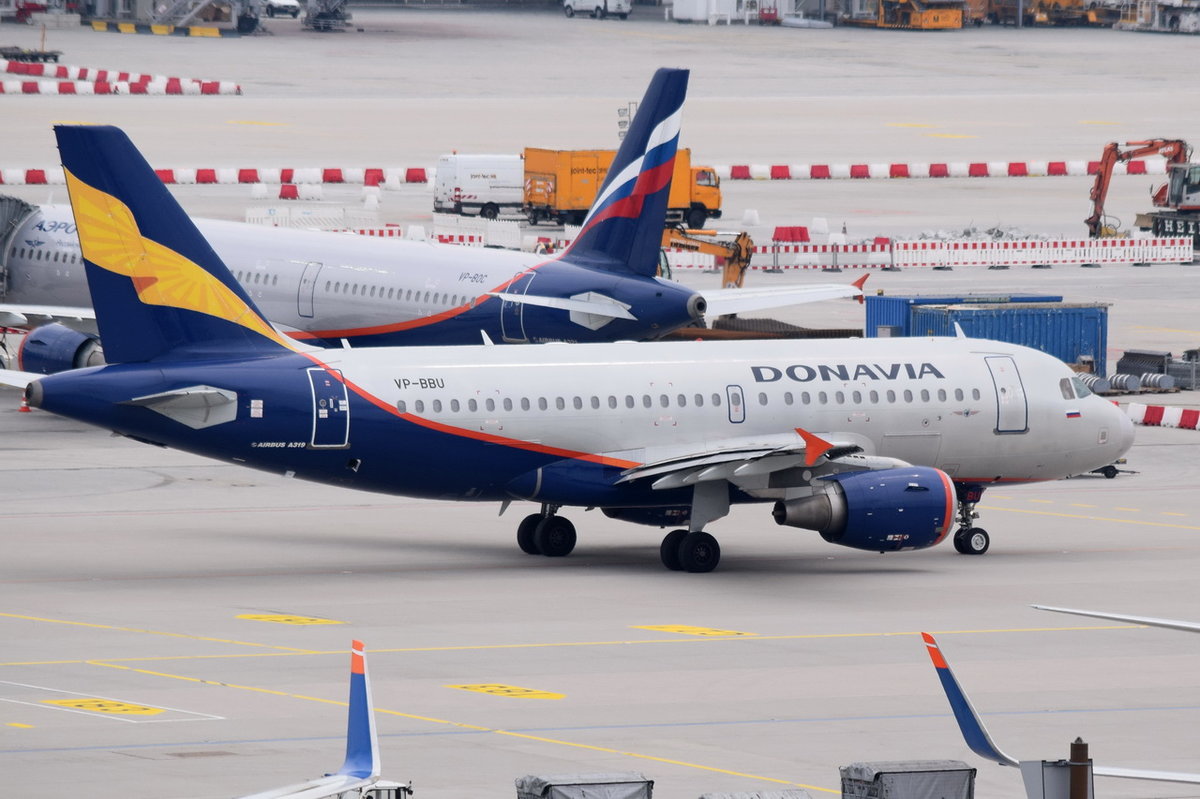 VP-BBU Donavia Airbus A319-112   in München am 14.05.2016 zum Start