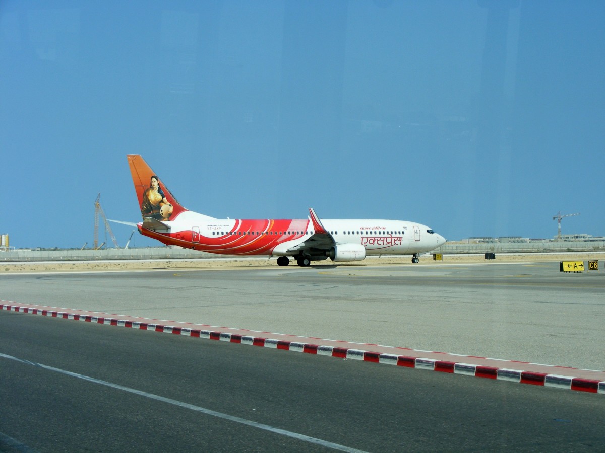 VT-AXP, Air India Express, Boeing 737-800, Muscat International Airport (MCT), 14.11.2014