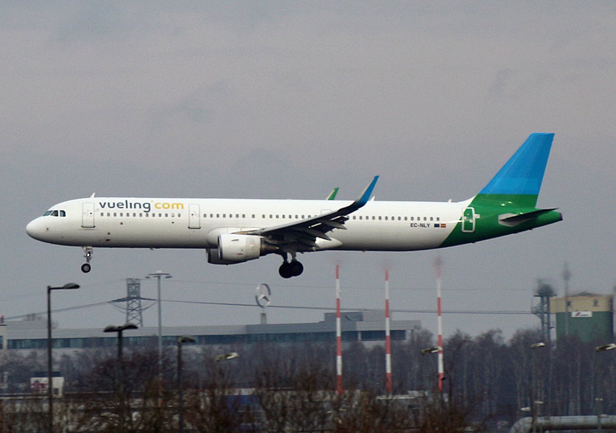 Vueling, Airbus A 321-211, EC-NLY, BER, 13.02.2024
