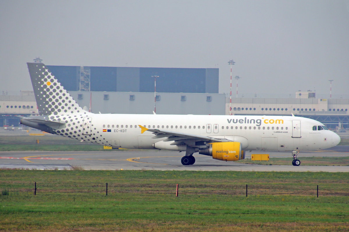 Vueling Airlines, EC-KDT, Airbus A320-216, msn: 3145,  ready, steady, vueling , 16.Oktober 2018, MXP Milano-Malpensa, Italy.