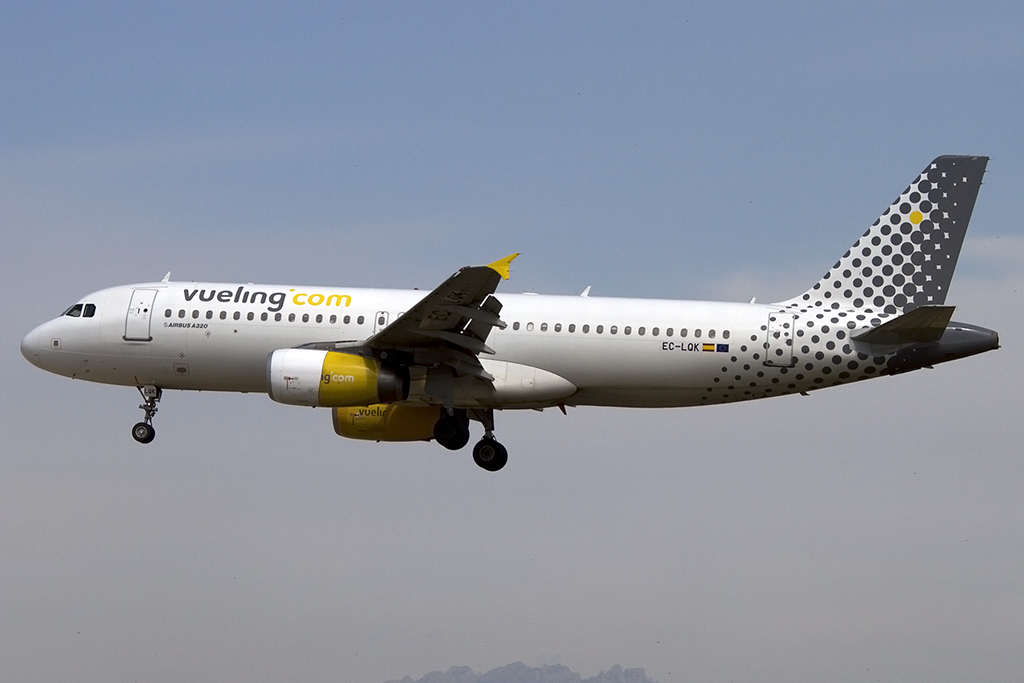 Vueling, EC-LQK, Airbus, A320-232, 27.05.2014, BCN, Barcelona, Spain 




