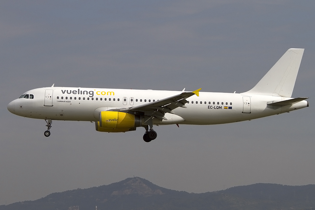 Vueling, EC-LQM, Airbus, A320-232, 02.06.2014, BCN, Barcelona, Spain 



