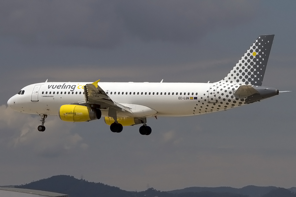 Vueling, EC-LQN, Airbus, A320-232, 27.05.2014, BCN, Barcelona, Spain 




