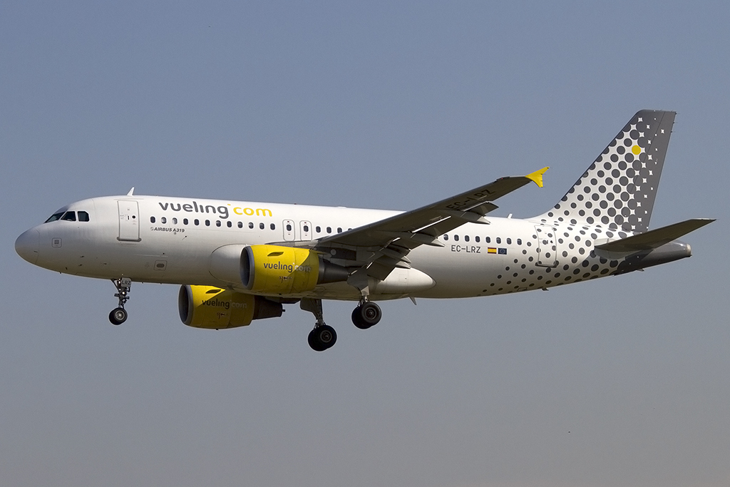 Vueling, EC-LRZ, Airbus, A319-112, 02.06.2014, BCN, Barcelona, Spain 



