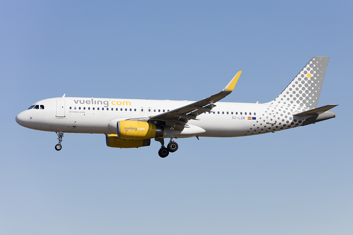 Vueling, EC-LZM, Airbus, A320-232, 10.09.2017, BCN, Barcelona, Spain

