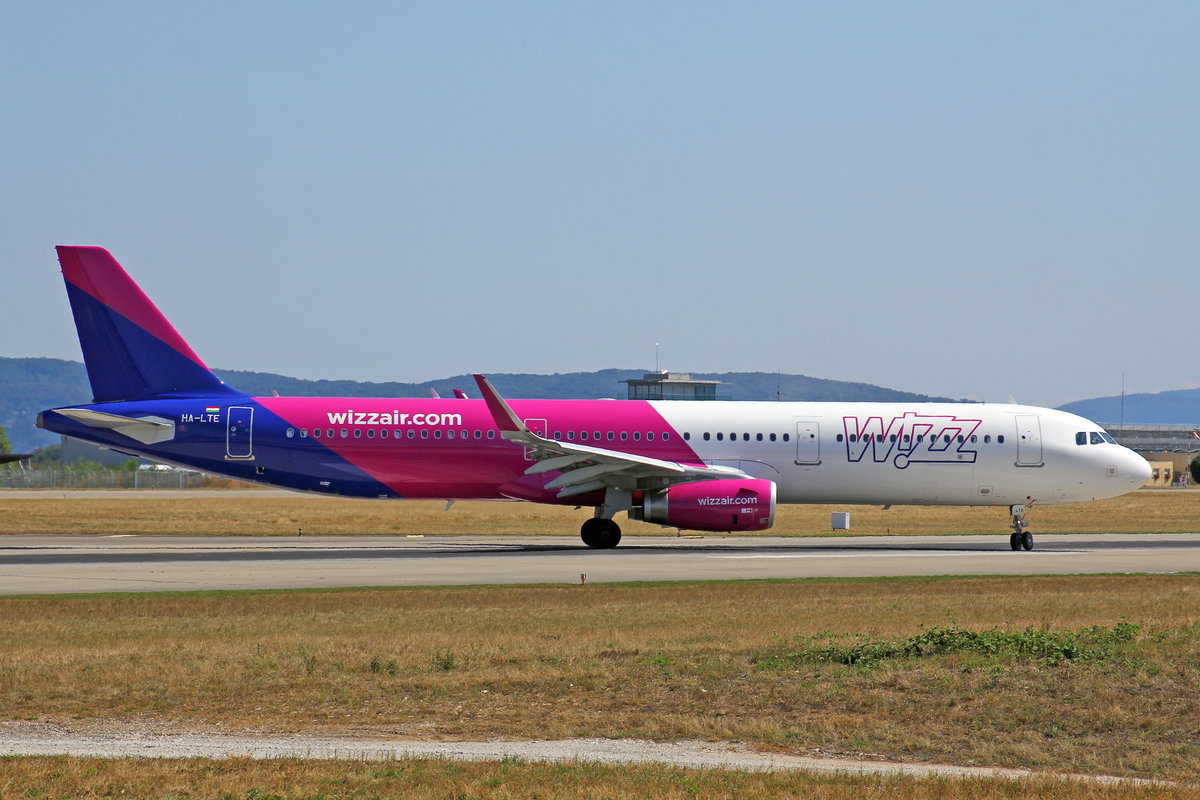 Wizz Air, HA-LTE, Airbus A321-231, msn: 8325, 16.August 2018, BSL Basel-Mülhausen, Switzerland.