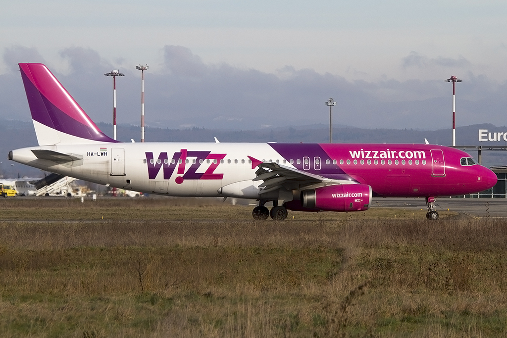 Wizz Air, HA-LWH, Airbus, A320-232, 18.01.2015, BSL, Basel, Switzerland 



