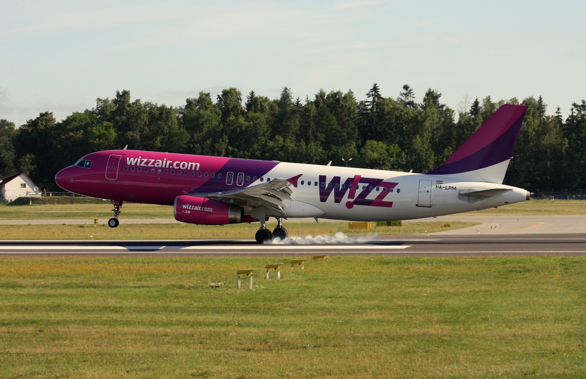 Wizzair Hungary, HA-LPM,(c/n 3177),Airbus A 320-232, 10.08.2015, GDN-EPGD, Gdansk, Polen 