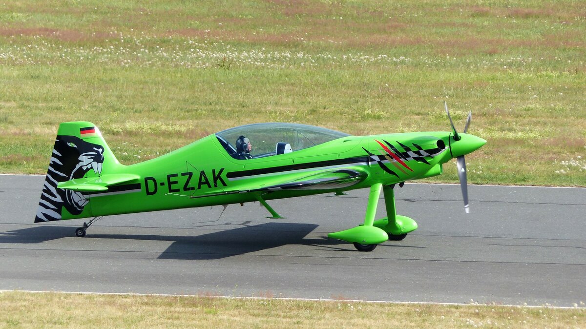 Xtreme EA-42, D-EZAK gelandet in Gera (EDAJ) am 3.7.2022