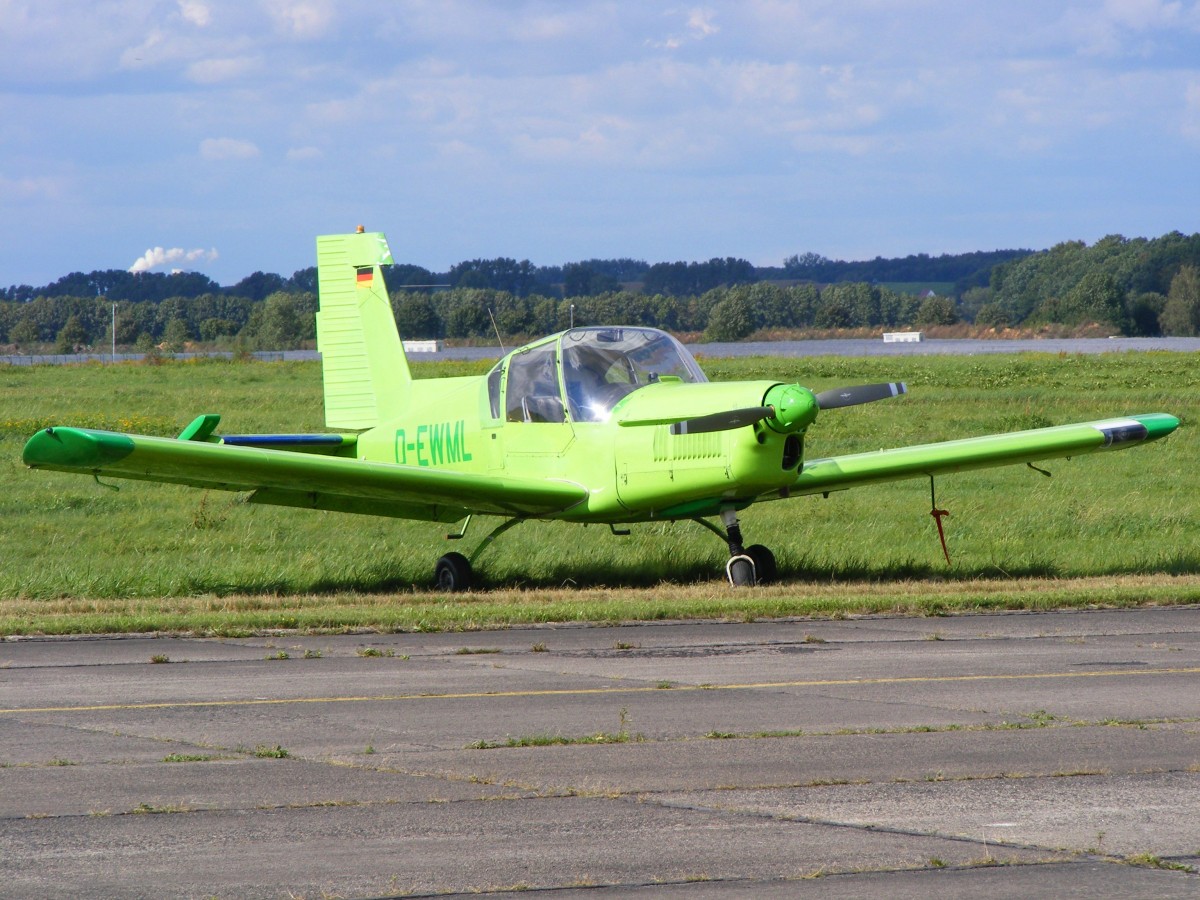 Zlin 42, D-EWML (ex. DDR-WML), Flugplatz Altenburg Nobitz (EDAC), 5.9.2015