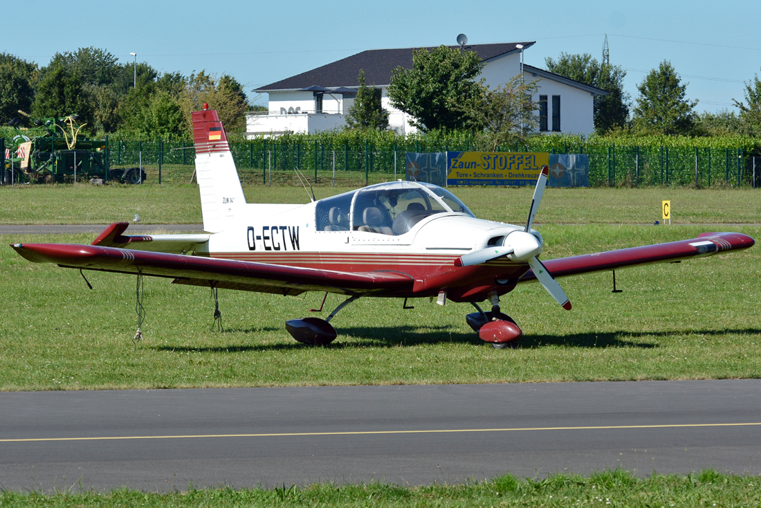 Zlin Z-143L, D-ECTW am Flugplatz Koblenz-Winningen - 23.08.2016