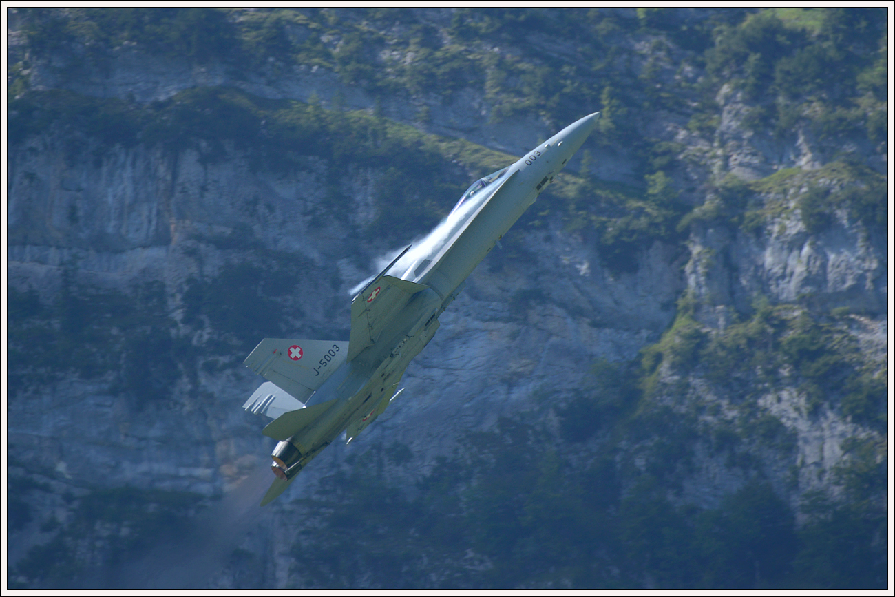 F/A-18C Hornet der Schweizer Luftwaffe (J-5003) in Mollis (LSMF) Schweiz am 18.8.2023.