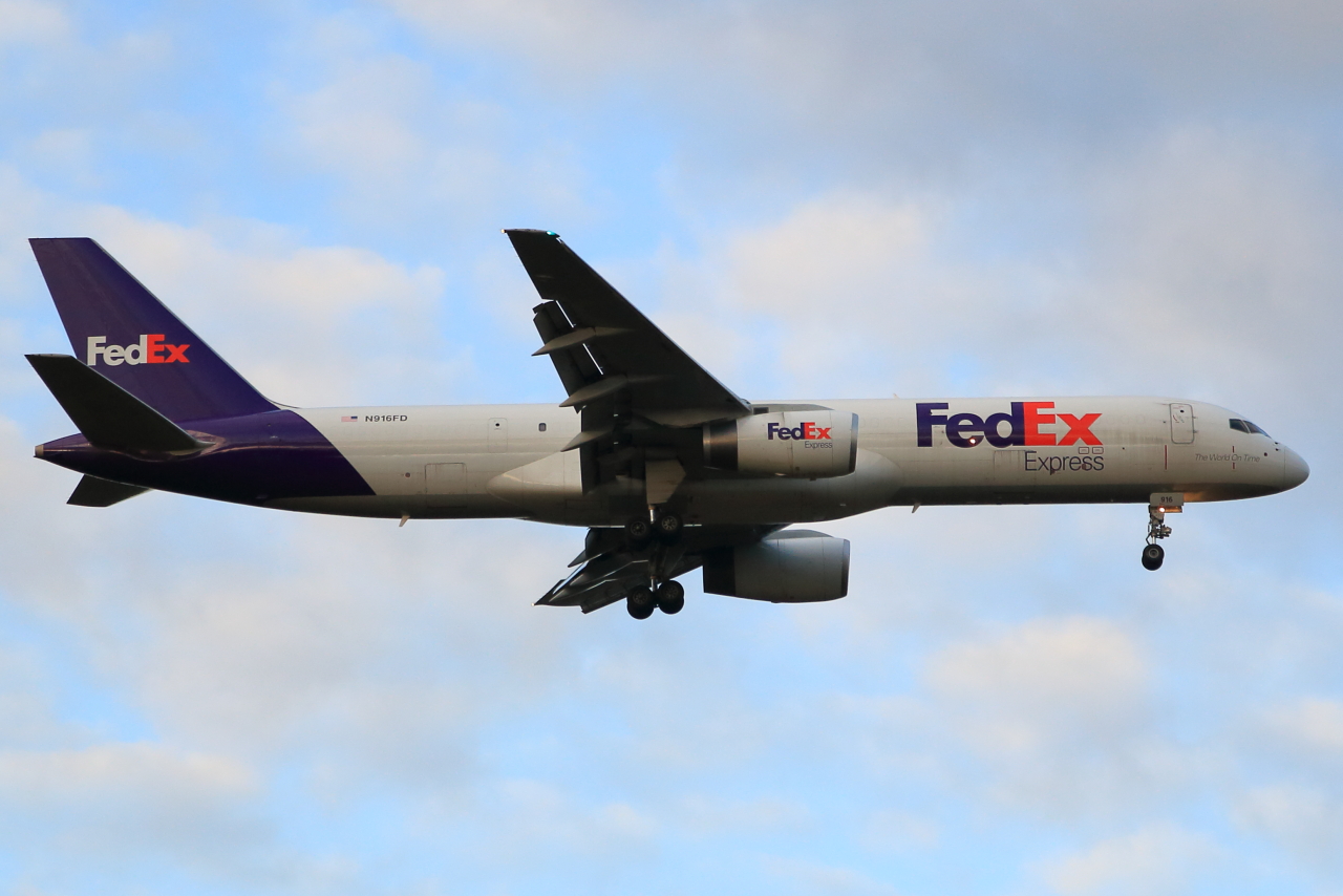 FedEx, N916FD, Boeing 757-27B(SF), S/N: 24137. Köln-Bonn (EDDK), 26.03.2024.