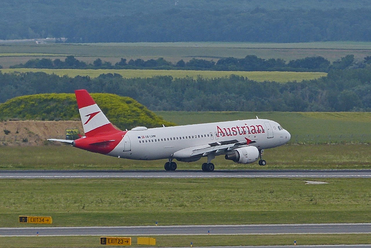 OE-LBM  Airbus A320-214 der Austrian Airlines hat vor kurzem auf dem Flughafen Wien aufgesetzt. 06.2023