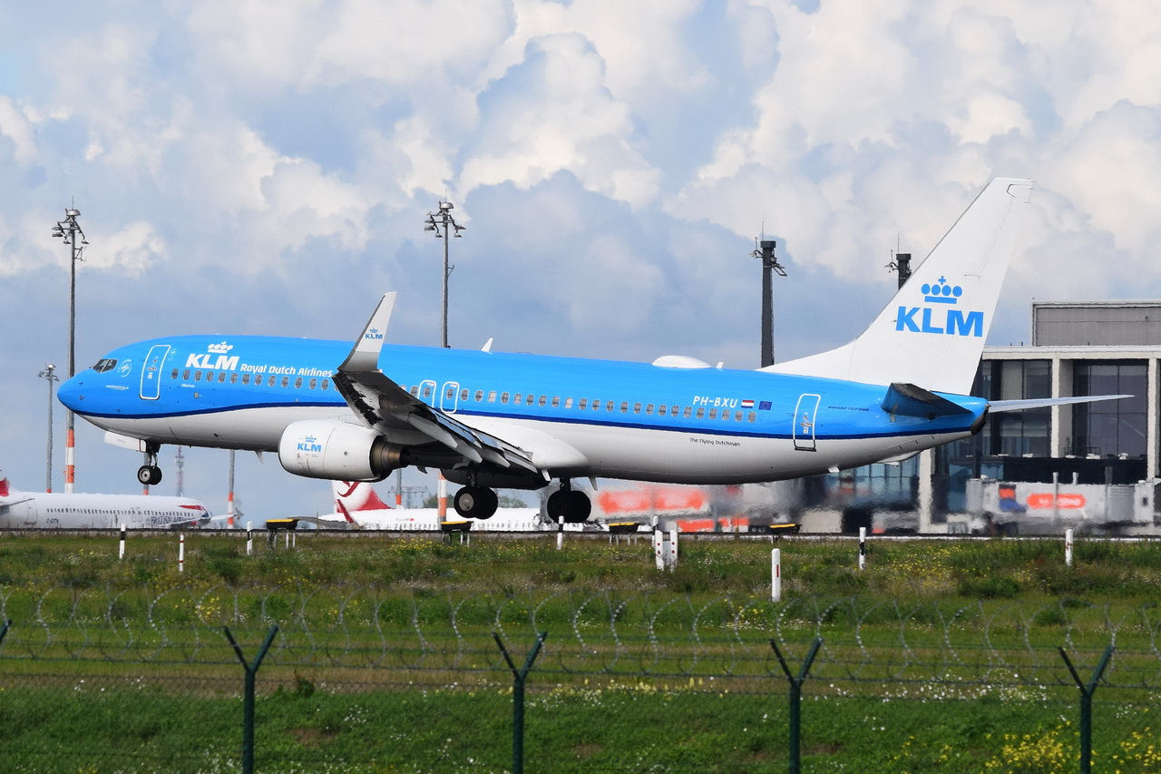PH-BXU , KLM Royal Dutch Airlines , Boeing 737-8BK(WL) ,  Berlin-Brandenburg  Willy Brandt  , BER , 21.09.2022 ,