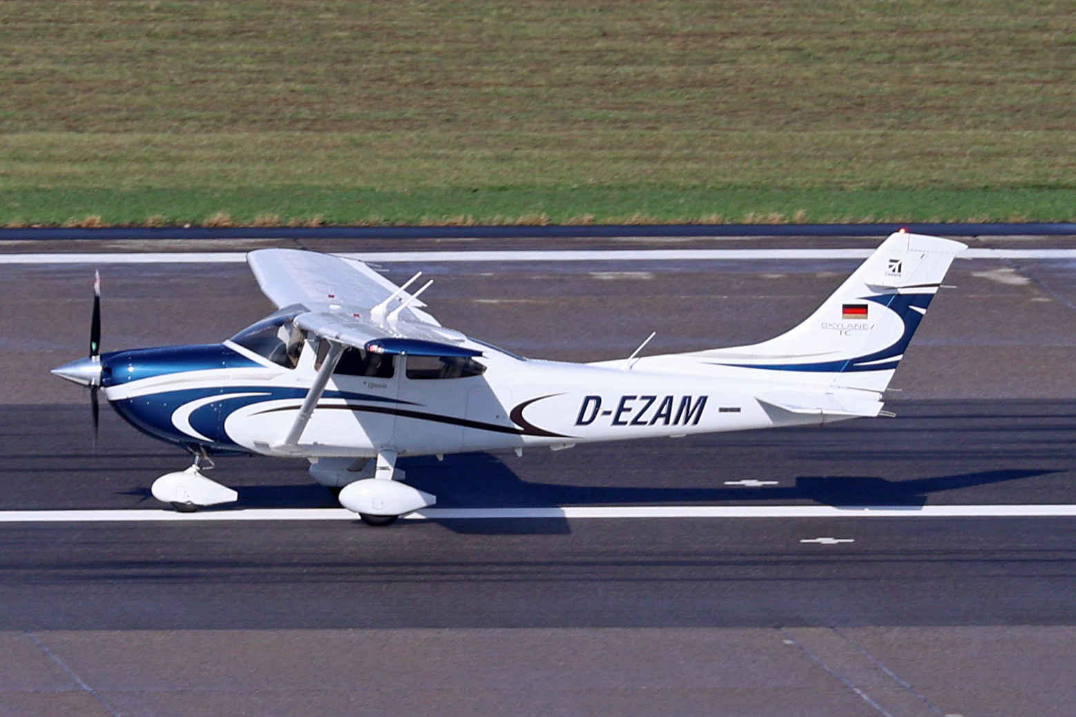 Privat, D-EZAM, Cessna T182T Turbo Skylane, msn: T18208977, 14.Oktober 2023, ZRH Zürich, Switzerland.