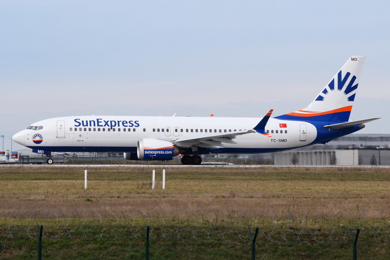 TC-SMD , SunExpress , Boeing 737-8 MAX , Berlin-Brandenburg  Willy Brandt  , BER , 17.03.2023 ,