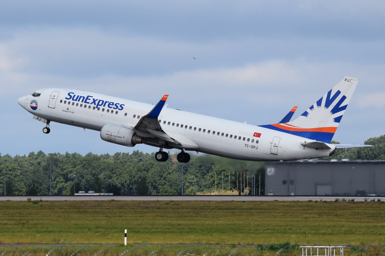 TC-SPJ , SunExpress , Boeing 737-82R(WL) , 13.09.2023 , Berlin-Brandenburg  Willy Brandt  , BER ,