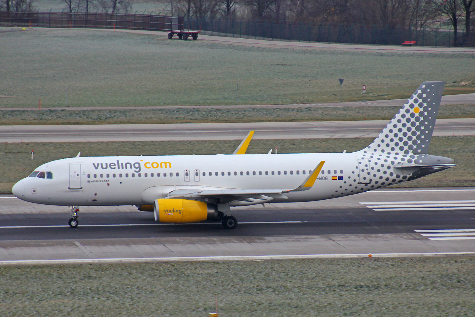 Vueling Airlines, EC-MOG, Airbus A320-232, msn: 7402, 20.Januar 2023, ZRH Zürich, Switzerland.