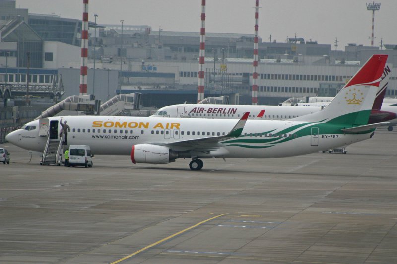 Somon Air EY-787 in D�sseldorf  