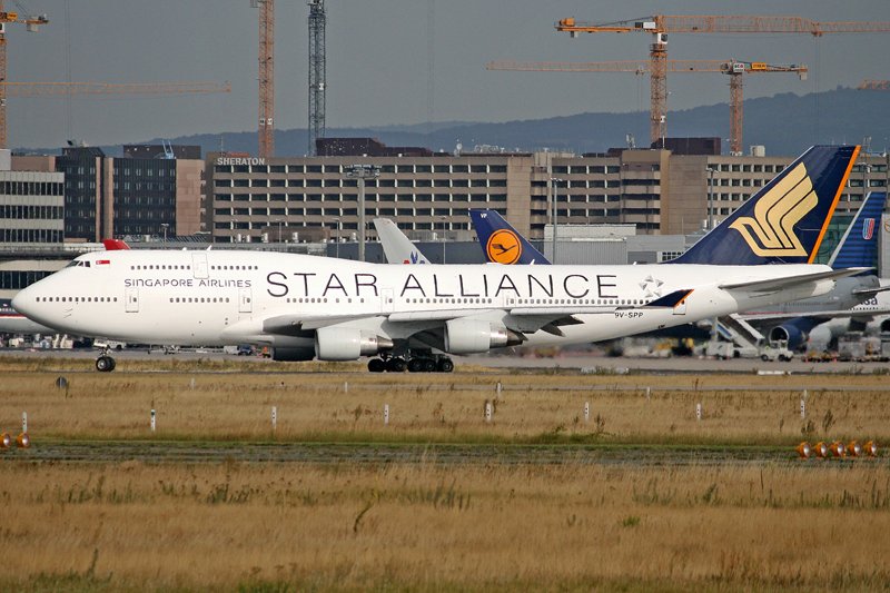 Singapore Airlines Boeing 747-412 9V-SPP in FRA am 02,08,08 
